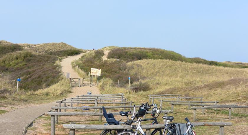 Raadhuis Egmond Egmond aan den Hoef Habitación foto